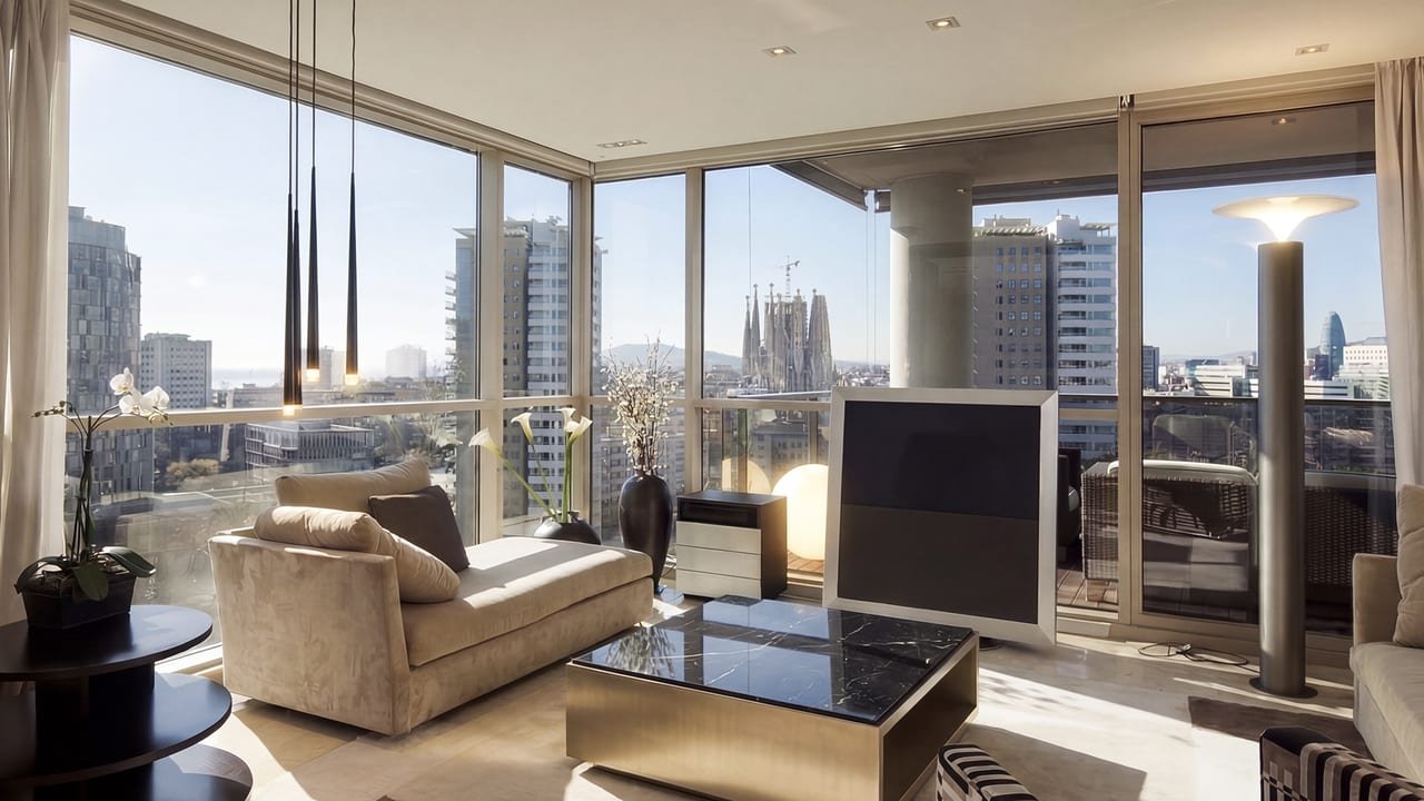 Arquitectura interior en un piso de lujo en Barcelona — imagen 1 de 9