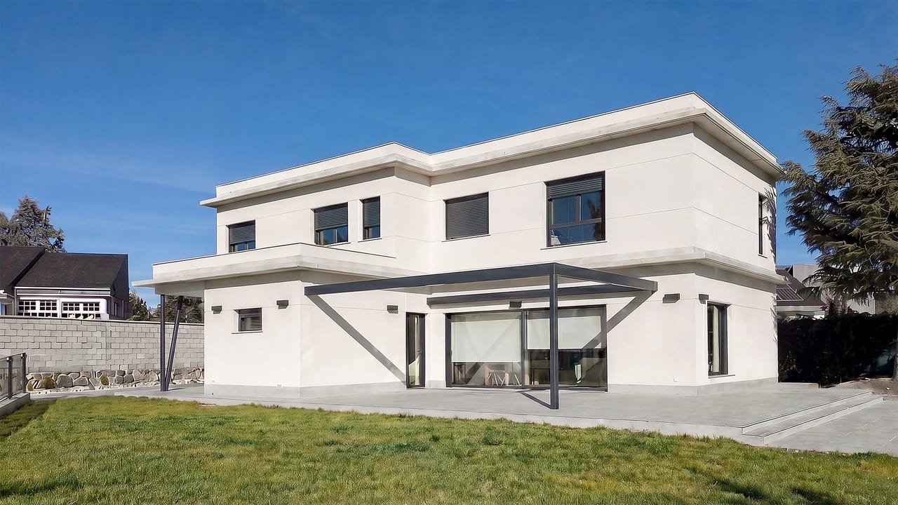 Vivienda con piscina en Las Rozas — imagen 1 de 6